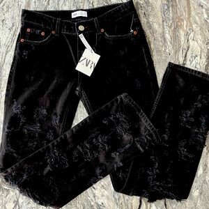 New Zara Authentic Jeans, 4, distressed from hip down, all around. Rare,…